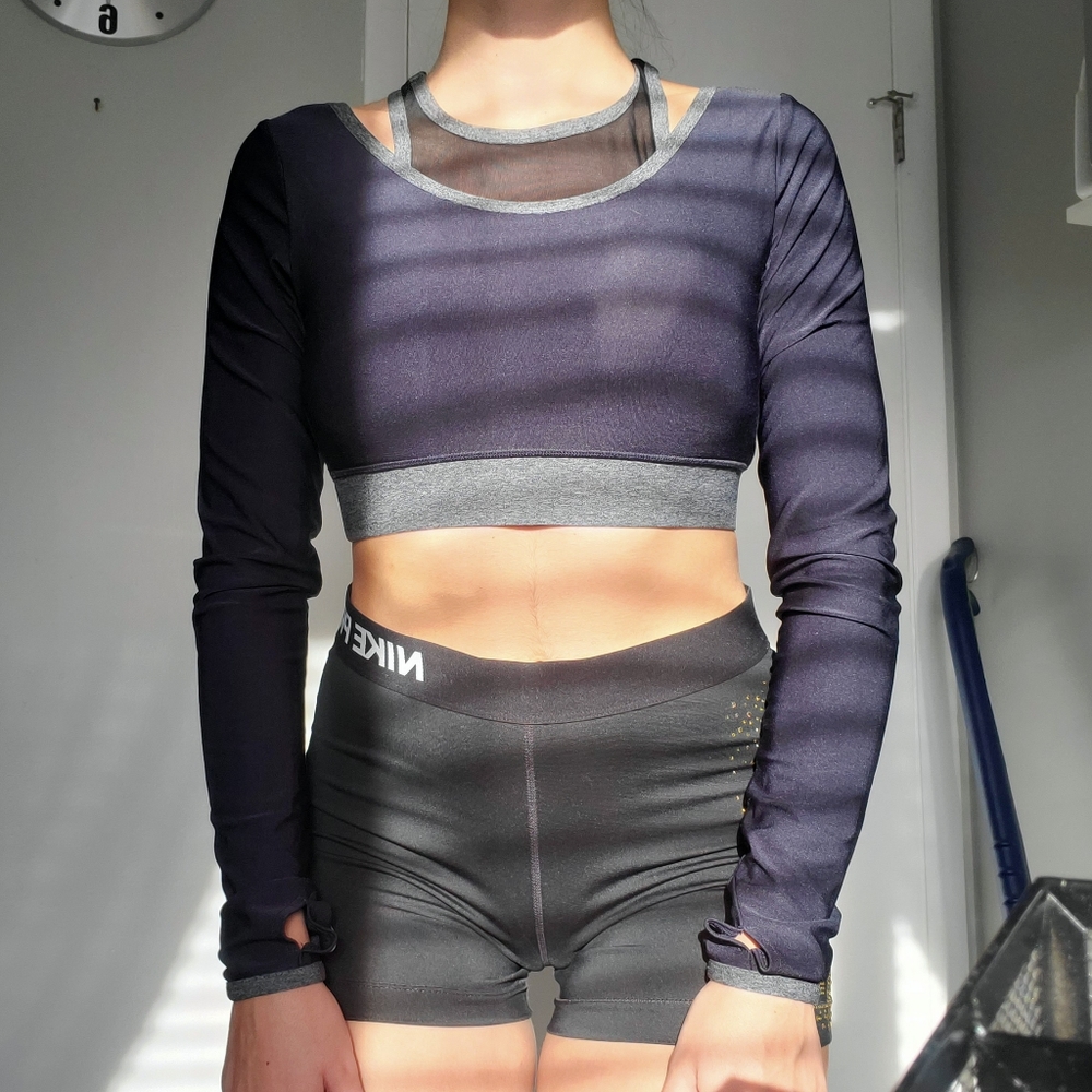 Navy Blue and Gray Cropped Long Sleeve Workout Top, Size Small